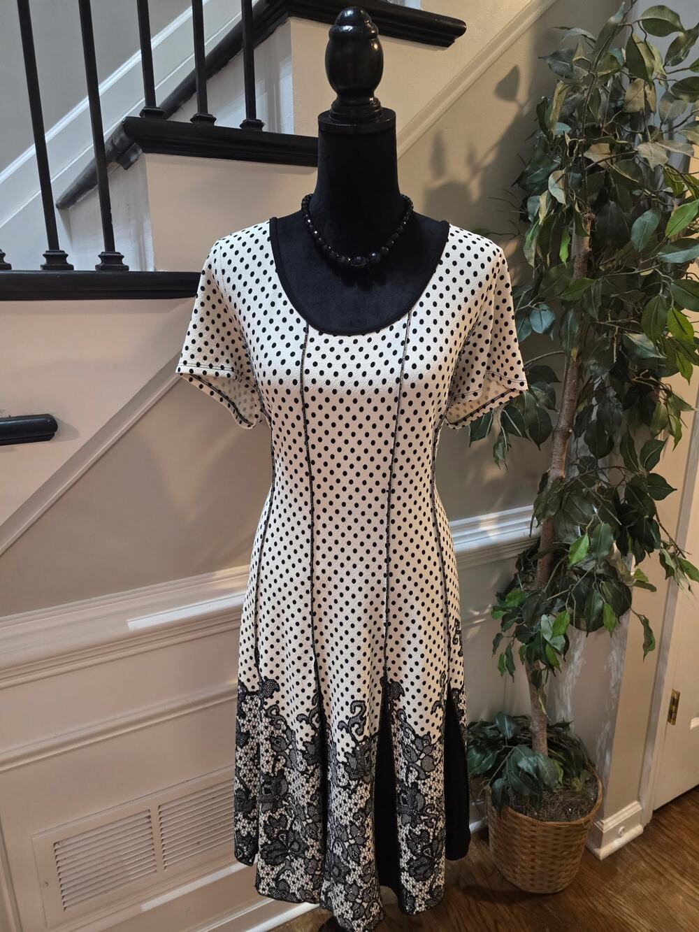 Sami & Jo Seamed Dress Women's SZ 2X Black/White Polka Dot Flared Hem Scoop Neck
